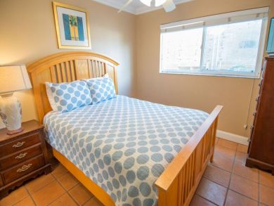 Bradenton Beach Vacation Condo Sleeps Six Guests